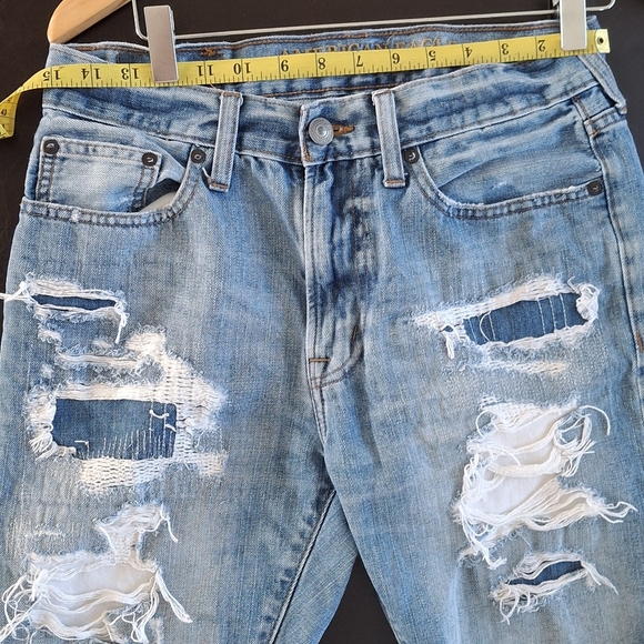 American Eagle Hi-Rise Shortie Distressed Cuffed Denim Shorts Size 29 - Picture 9 of 11